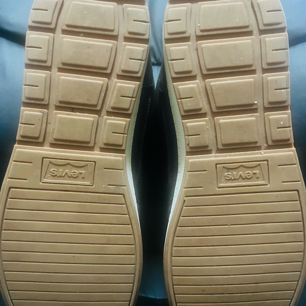 Levi's Dark Brown High-Top Sneakers - Picture 6 of 7
